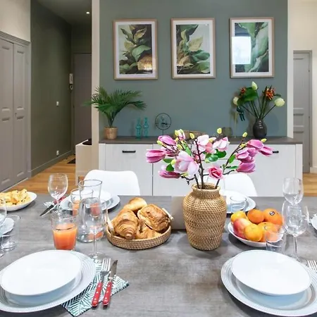 #34 Lamartine 3 Bdrs Ac Balcony 10mins Walk To Old Town