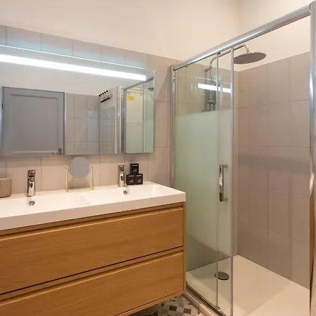 Apartment #34 Lamartine 3 Bdrs Ac Balcony 10mins Walk To Old Town